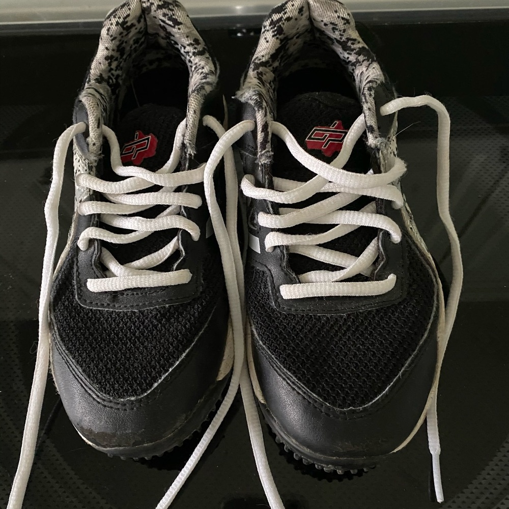 New Balance Baseball Turf Shoes - Size 3